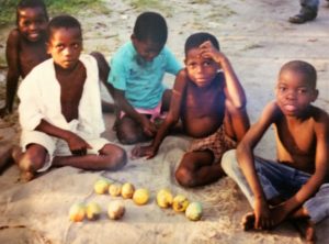 Mozambique mango salesmen